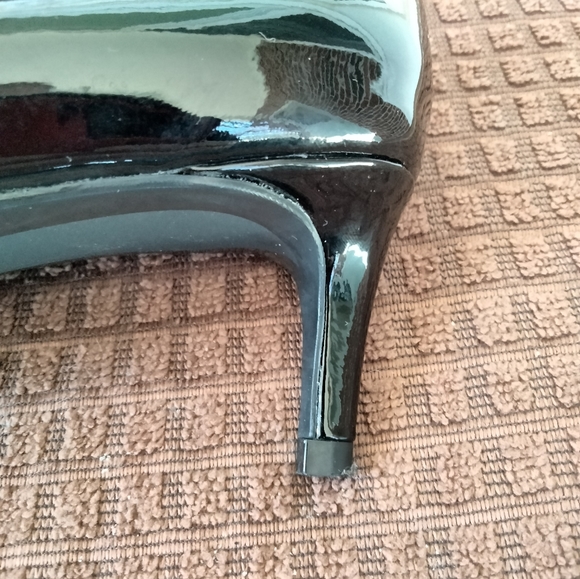 Women's Vaneli "Tracie" Black Patent Leather Pumps. Size 7W. Brand New In Box. - Picture 4 of 7